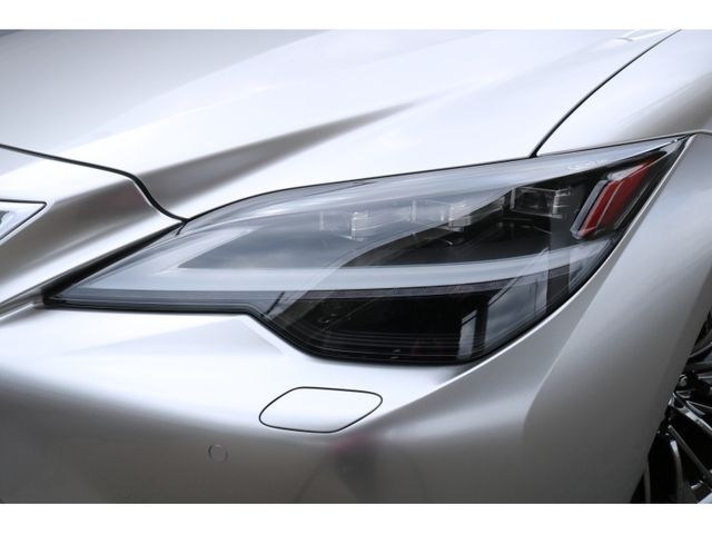 TOYOTA LEXUS LS500 2021 Image 31