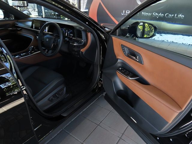 TOYOTA CROWN CROSSOVER 2025 Image 31