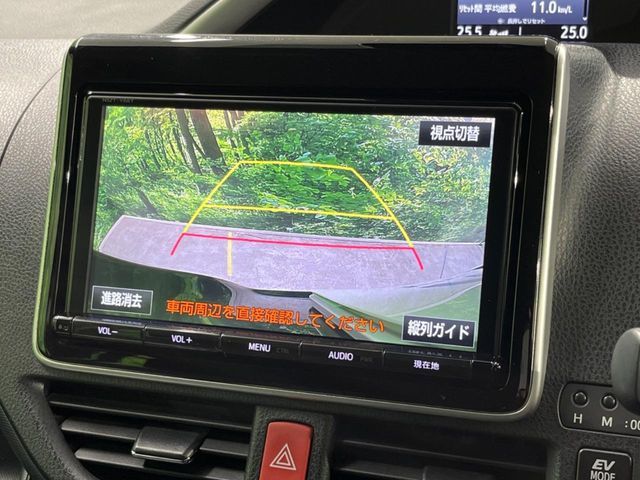 TOYOTA VOXY HYBRID 2017 Image 31