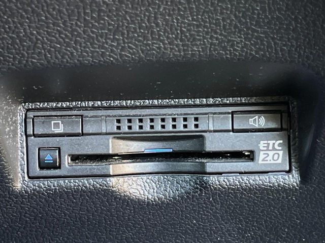 TOYOTA PRIUS PHV 2017 Image 31