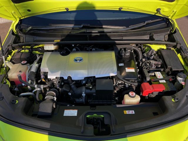 TOYOTA PRIUS PHV 2017 Image 31