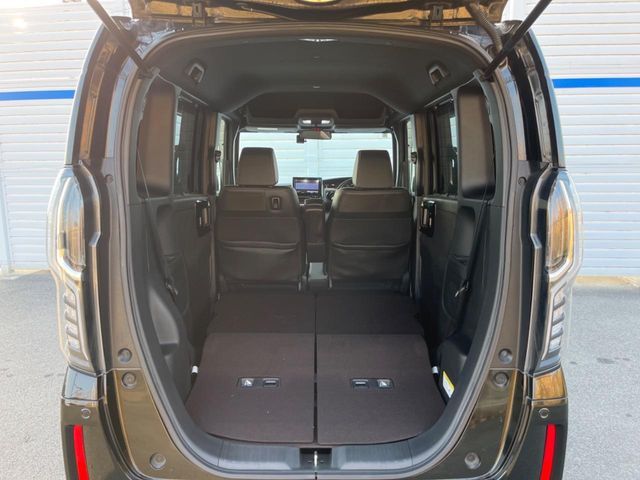 HONDA N BOX CUSTOM 2018 Image 31