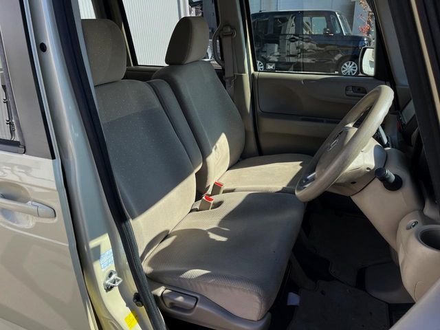 HONDA N BOX 2013 Image 31