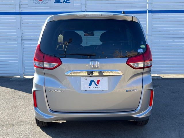 HONDA FREED HYBRID 2017 Image 31