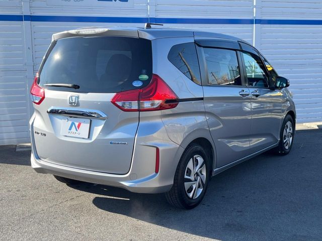 HONDA FREED HYBRID 2017 Image 31