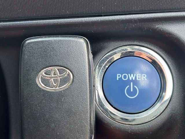 TOYOTA AQUA 2017 Image 31