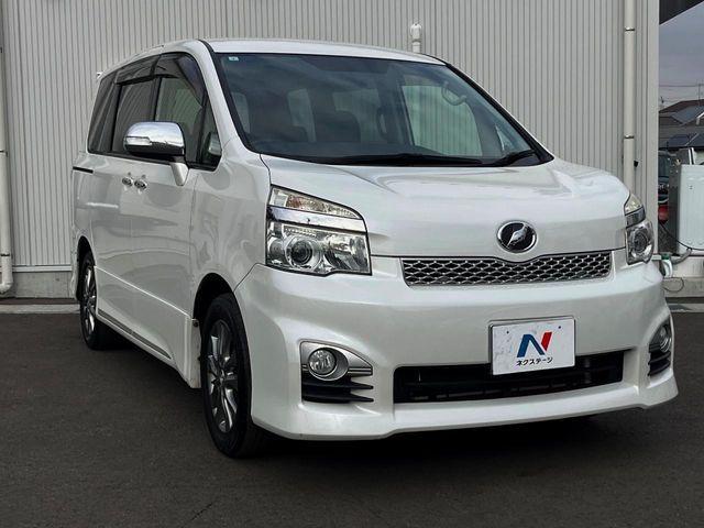 TOYOTA VOXY 2013 Image 31