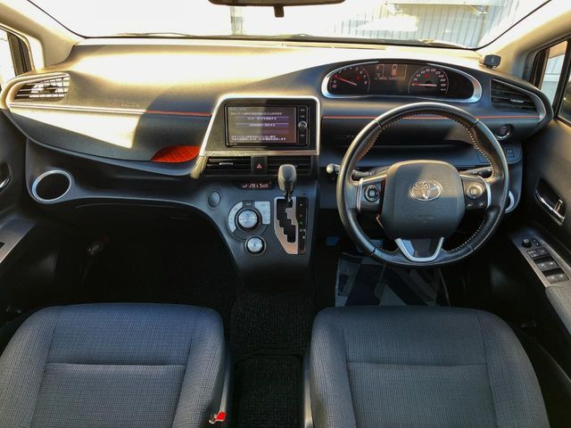 TOYOTA SIENTA 2016 Image 31