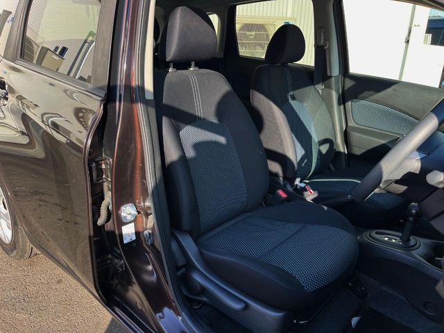 NISSAN NOTE 2015 Image 31