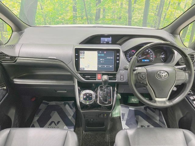 TOYOTA ESQUIRE 2018 Image 31