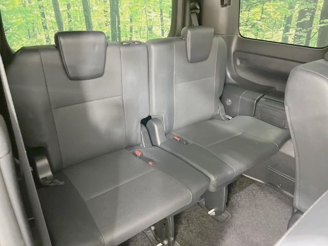 TOYOTA ESQUIRE 2018 Image 31