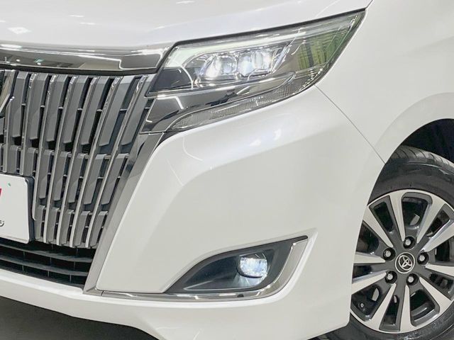 TOYOTA ESQUIRE 2018 Image 31
