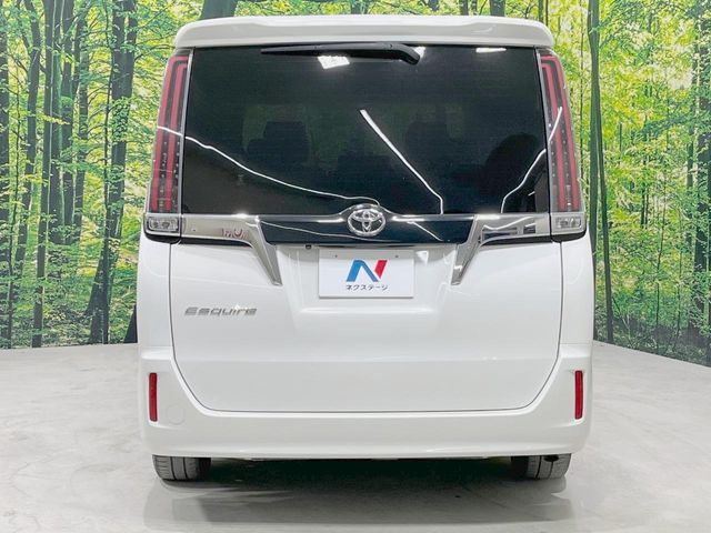 TOYOTA ESQUIRE 2018 Image 31