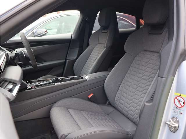 AUDI E-TRON GT 2023 Image 31