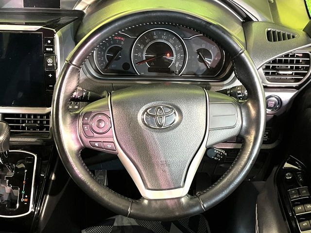 TOYOTA NOAH 2019 Image 31