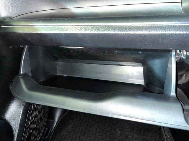 TOYOTA NOAH 2019 Image 31