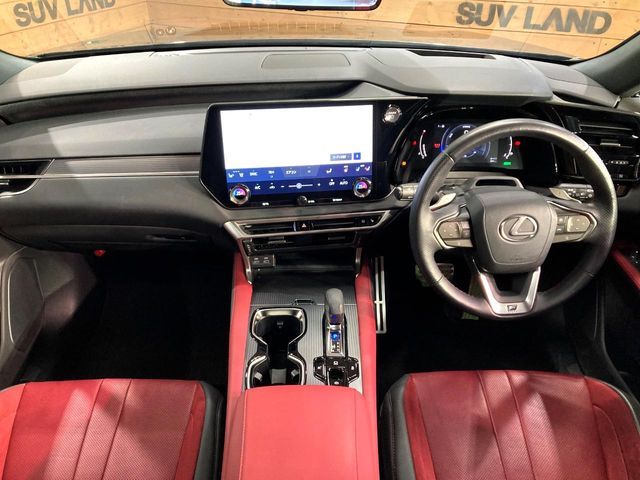 TOYOTA LEXUS RX500H 2023 Image 31