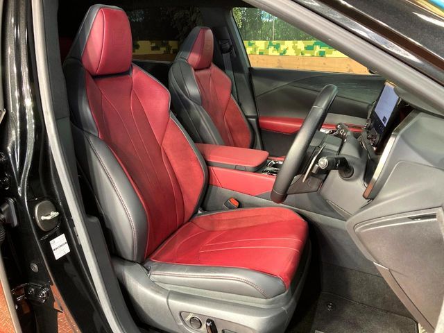 TOYOTA LEXUS RX500H 2023 Image 31