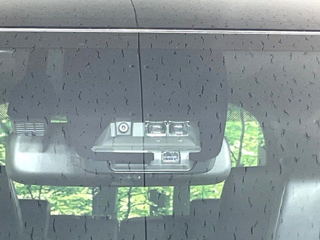 TOYOTA NOAH HYBRID 2018 Image 31