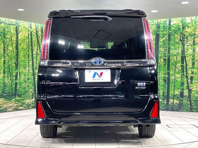 TOYOTA NOAH HYBRID 2018 Image 31