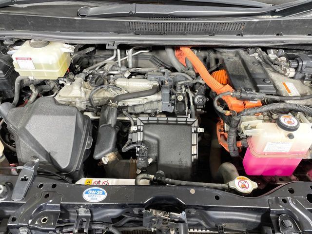 TOYOTA NOAH HYBRID 2018 Image 31