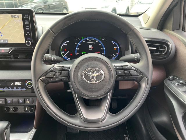 TOYOTA YARIS CROSS HYBRID 2022 Image 31