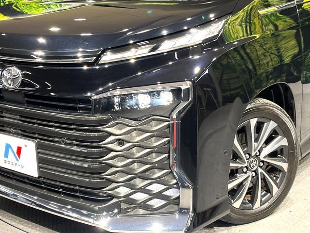 TOYOTA VOXY 2023 Image 31