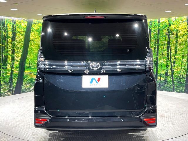 TOYOTA VOXY 2023 Image 31