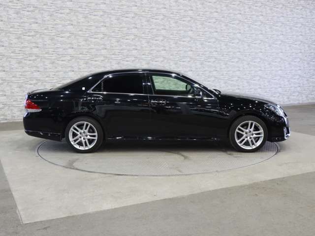 TOYOTA CROWN SEDAN 2011 Image 31