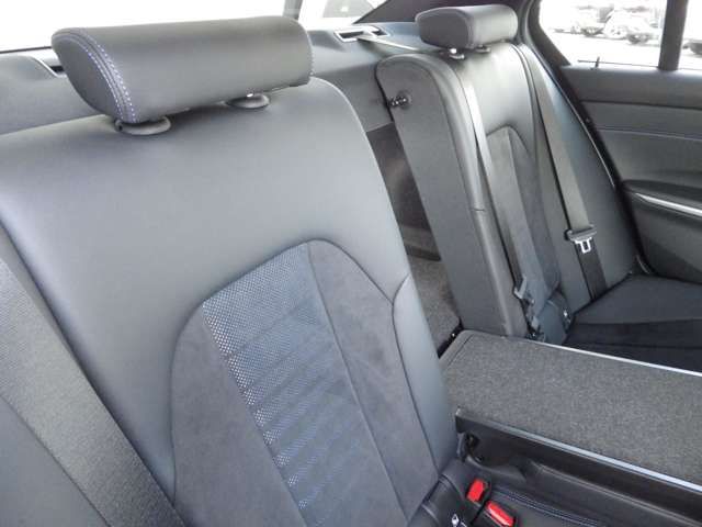 BMW 3SERIES SEDAN 2023 Image 31