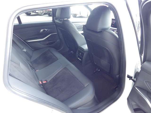 BMW 3SERIES TOURING 2022 Image 31