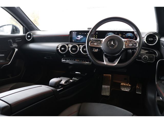 MERCEDES BENZ A CLAS 2019 Image 31