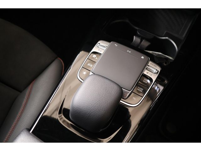 MERCEDES BENZ A CLAS 2019 Image 31