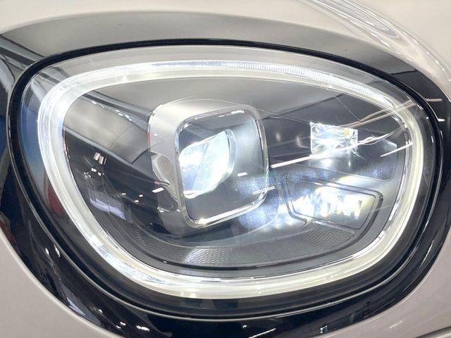 BMW MINI COOPER S E CROS 2022 Image 31