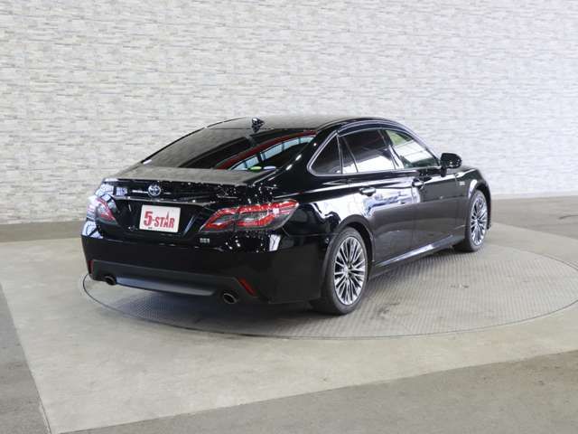 TOYOTA CROWN SEDAN HYBRID 2019 Image 31