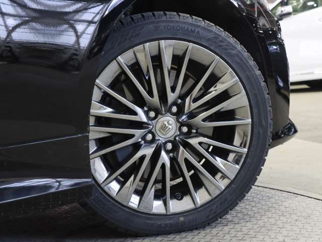 TOYOTA CROWN SEDAN HYBRID 2019 Image 31