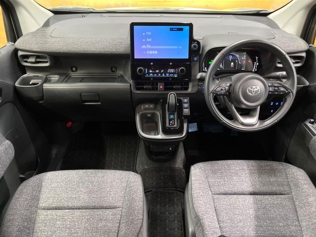 TOYOTA SIENTA HYBRID 2023 Image 31