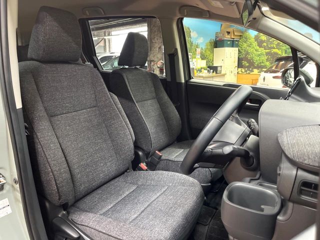 TOYOTA SIENTA HYBRID 2023 Image 31