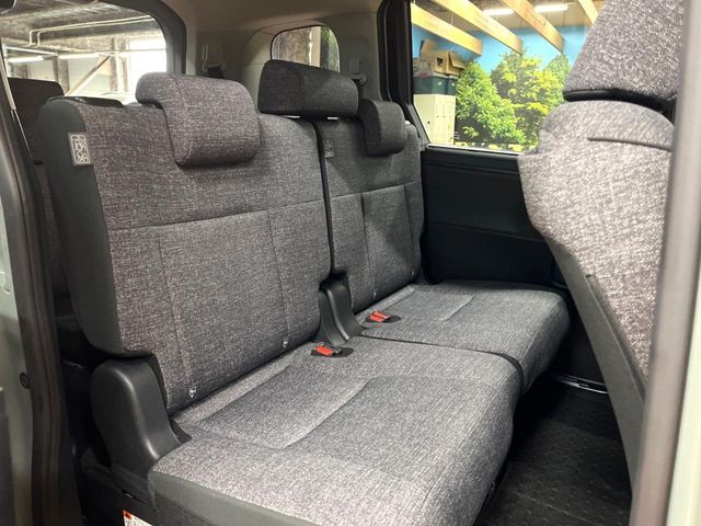 TOYOTA SIENTA HYBRID 2023 Image 31