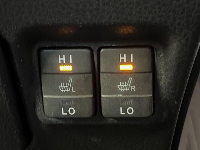 TOYOTA VOXY HYBRID 2019 Image 31