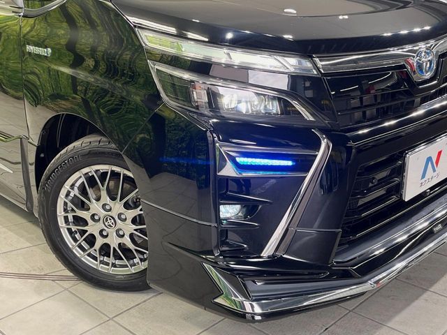 TOYOTA VOXY HYBRID 2019 Image 31