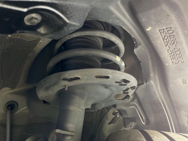 TOYOTA VOXY HYBRID 2019 Image 31