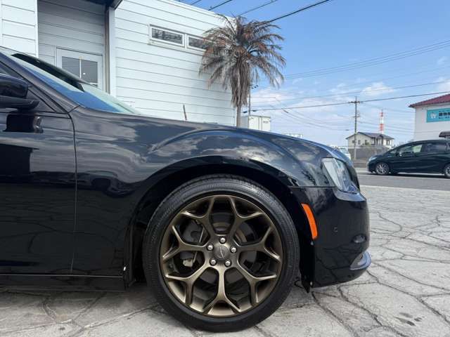 CHRYSLER 300 2016 Image 31