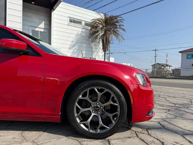 CHRYSLER 300 2016 Image 31