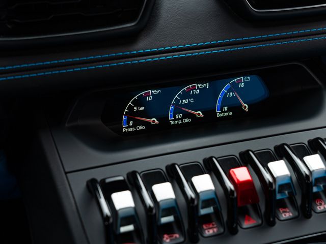 LAMBORGHINI HURACAN 2016 Image 31