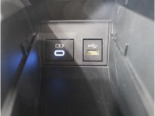 TOYOTA VOXY 4WD 2024 Image 31