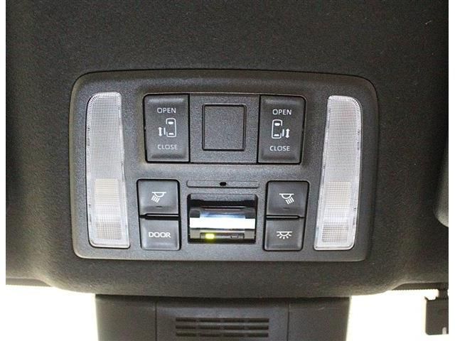 TOYOTA VOXY 4WD 2024 Image 31