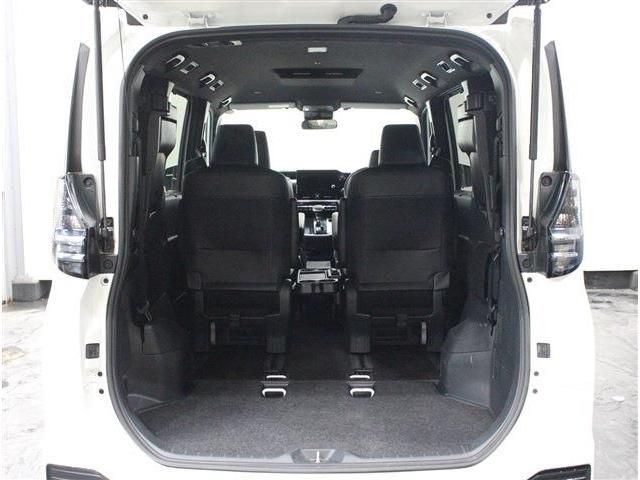 TOYOTA VOXY 4WD 2024 Image 31