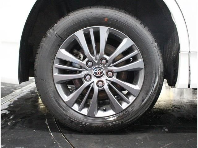 TOYOTA VOXY 4WD 2024 Image 31