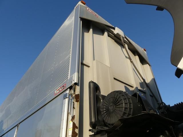 HINO PROFIA 2016 Image 31